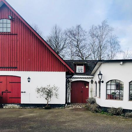 Stort Rymligt Boende Med Tva Sovrum Och Pentry I Lantlig Miljoe Höllviken المظهر الخارجي الصورة